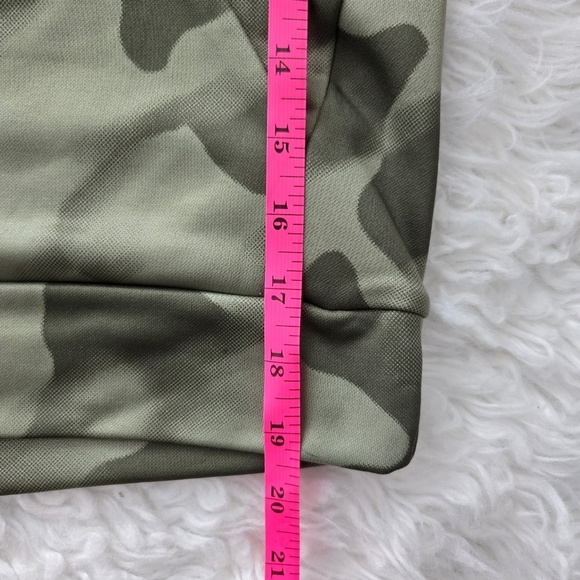 Adidas Boy's Camo Hoodie. Size Small (8). New. - Picture 5 of 8